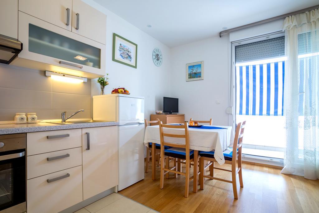 Studio Teuta - Private Parking Split Kamer foto