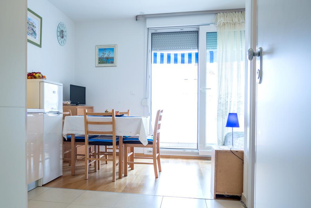 Studio Teuta - Private Parking Split Kamer foto